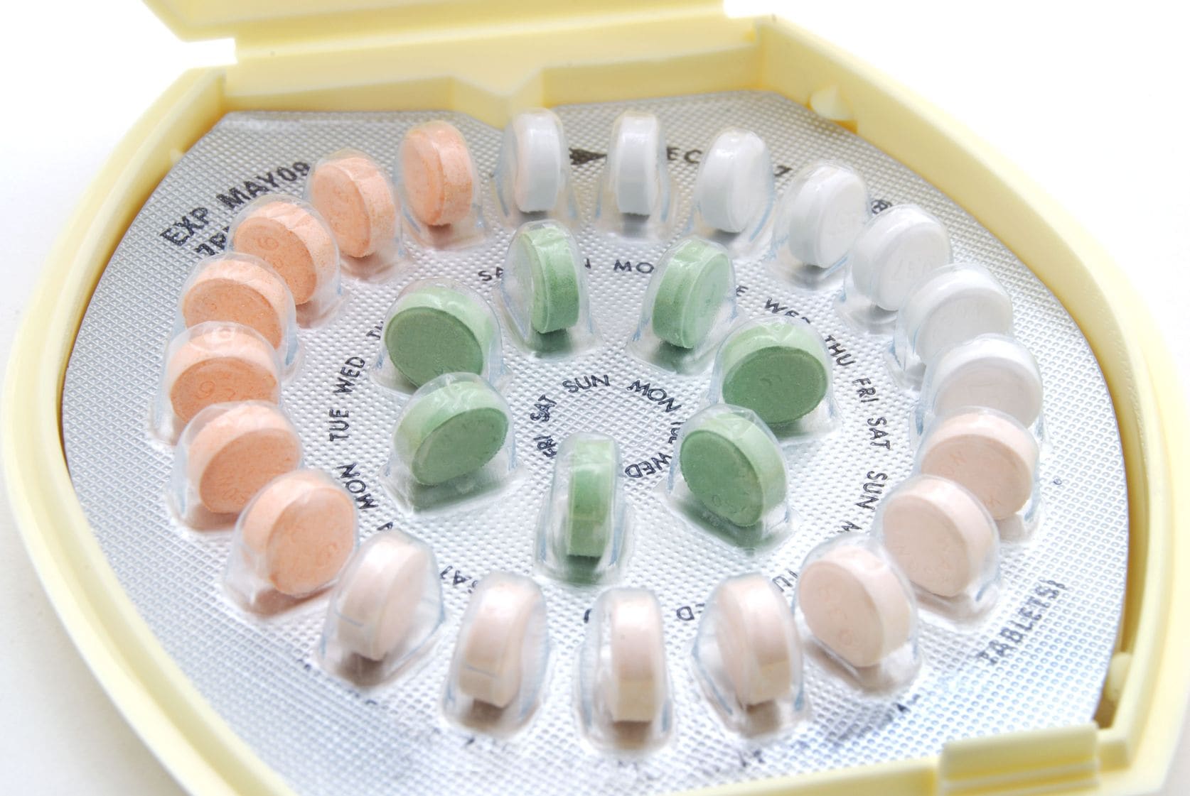image 123RF.com birth control pill increases risk of depression and anger and shrinks hypothalamus region of brain