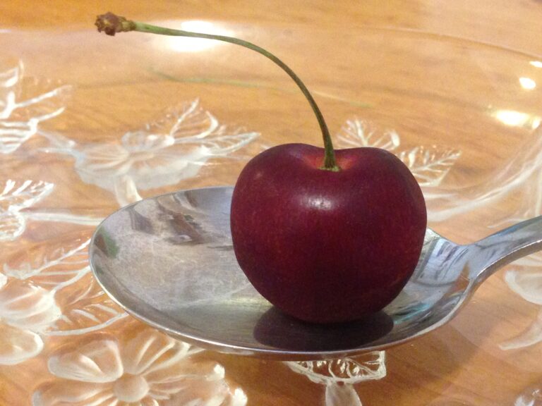 cherries for antioxidant, inflammation, arthritis, insomnia, exercise, blood pressure, diabetes