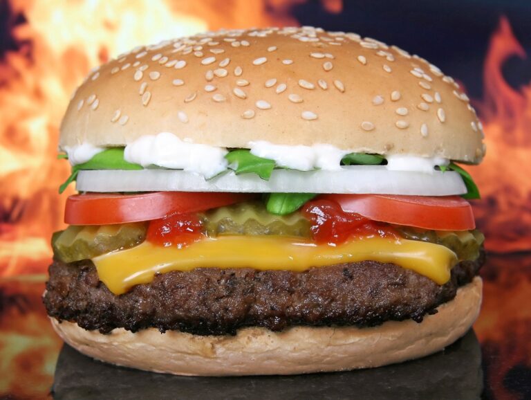 eating red and processed meat increases risk of coronary heart disease