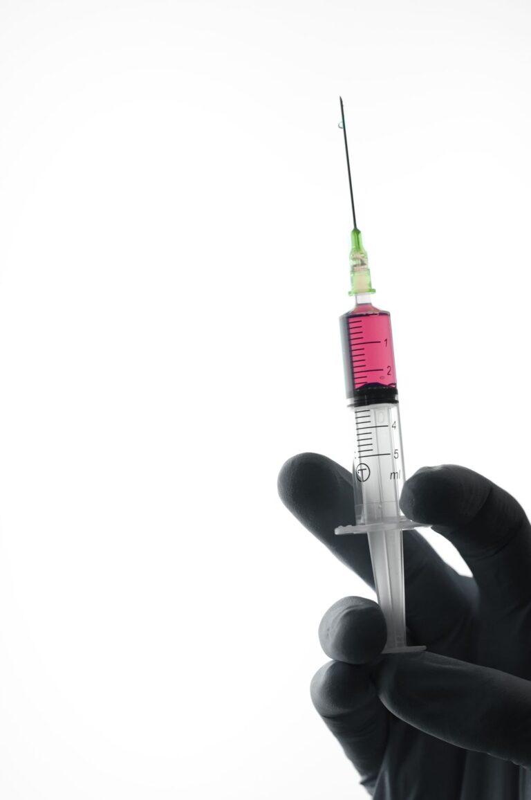 flu vaccine during pregnancy increases risk of miscarriage