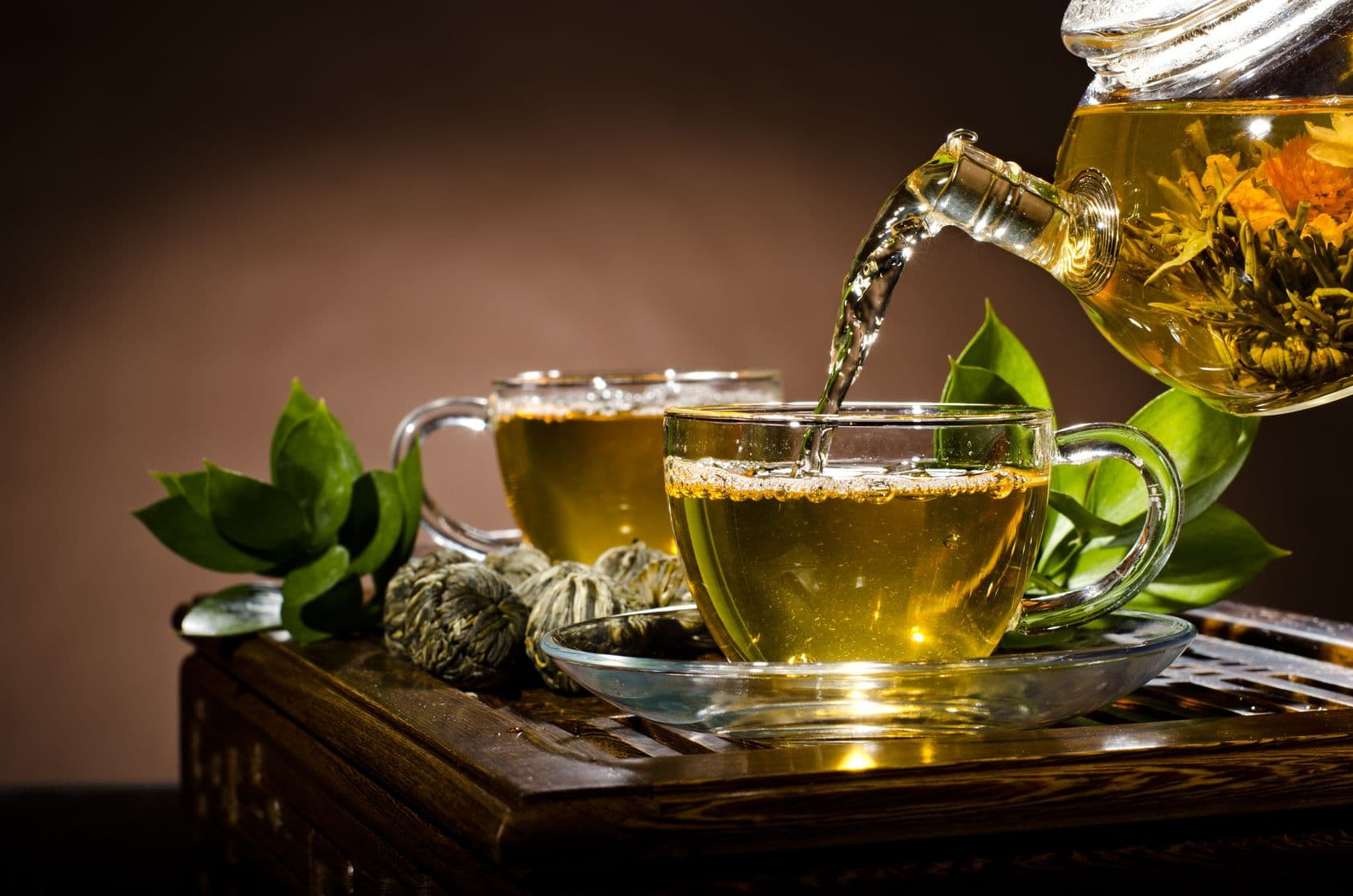 image 123RF.com green tea prevents heart disease and increases longevity