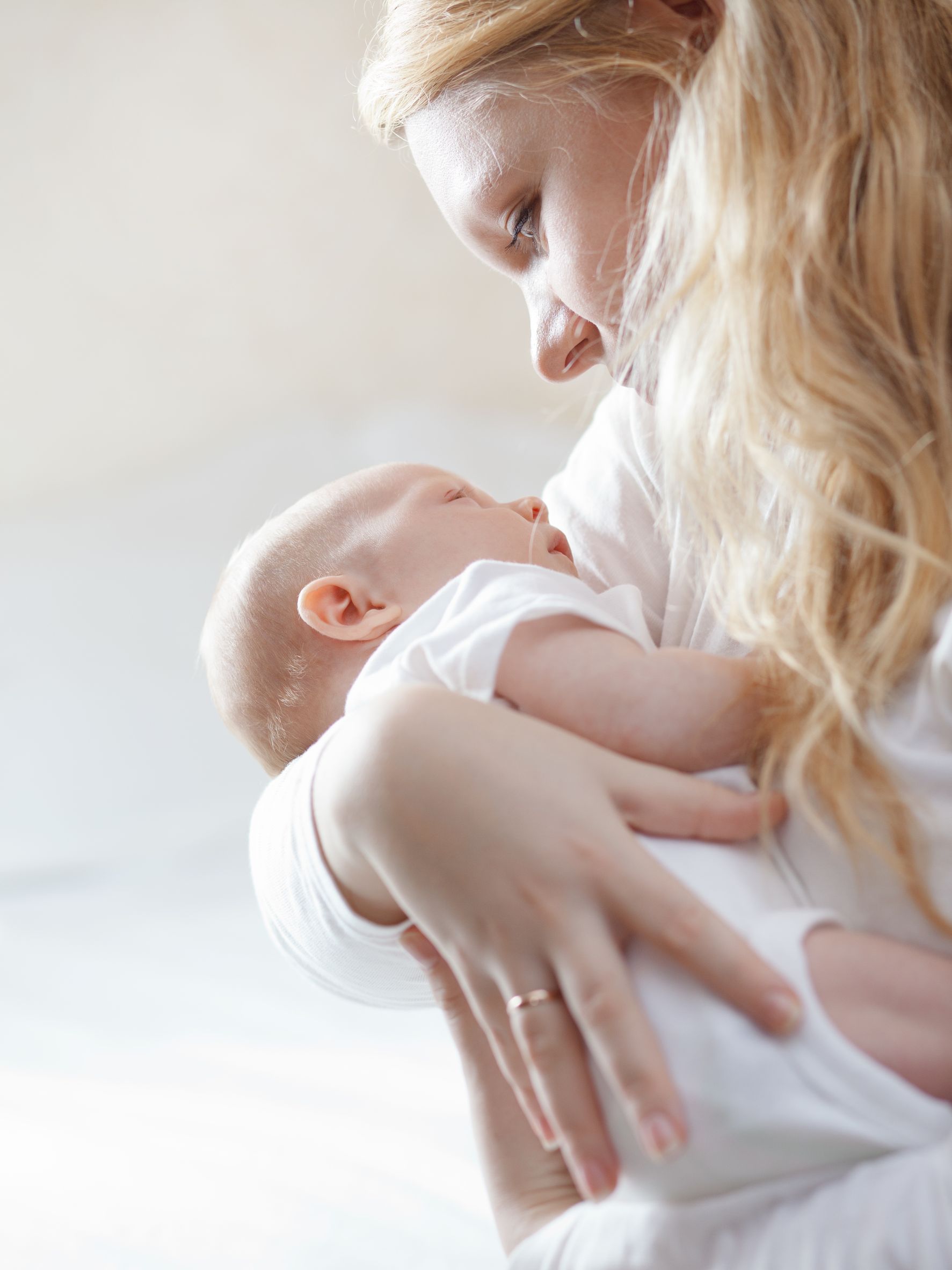 After a Cesarean Section, this Beautiful Scent Can Help.